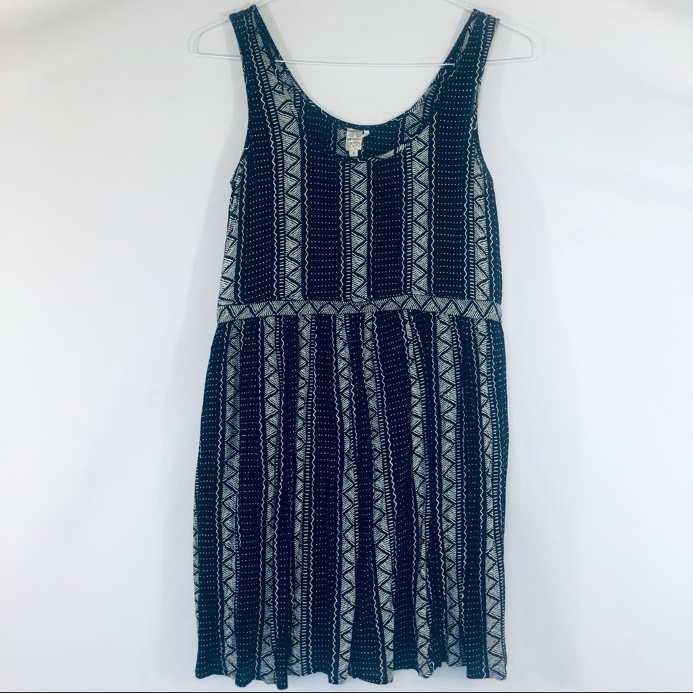 Attr@ttivo Black White Print Sleeveless Dress Sz S